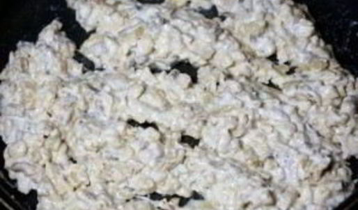 шампиньоны с курицей и сыром