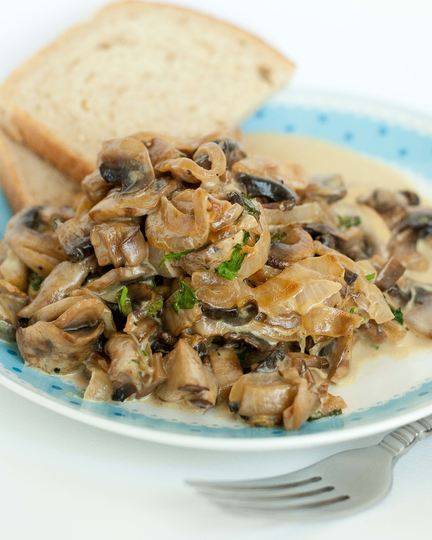 Рецепт шампиньонов в сливочном соусе