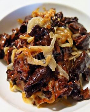 Строчки тушеные в сливках