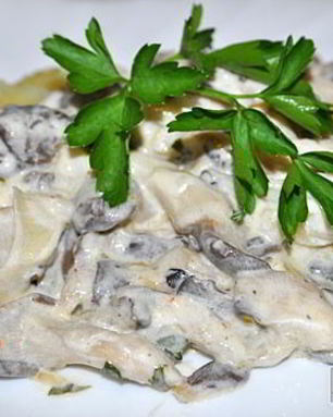 Вешенки, тушенные в сметане