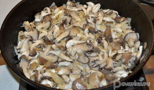 вешенки, тушенные в сметане