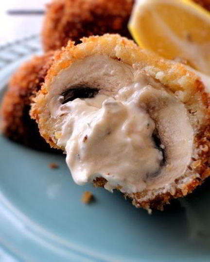 Рецепт жареных фаршированных шампиньонов