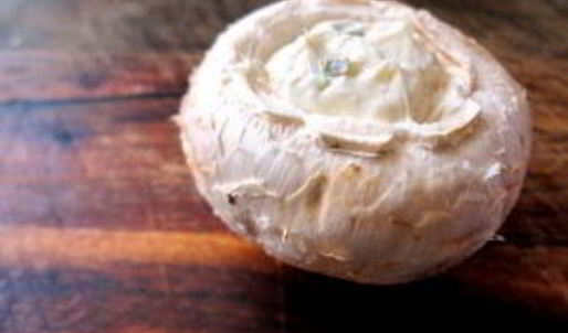 жареные фаршированные шампиньоны