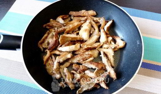жареные грузди с картошкой