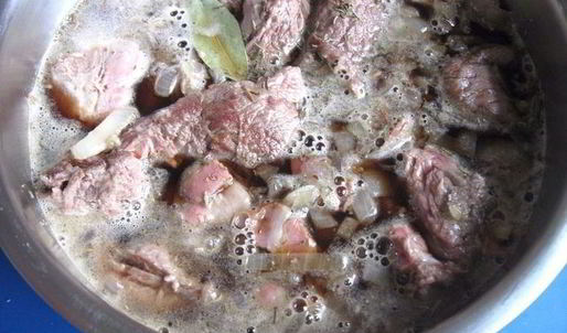 говяжий гуляш по-фламандски