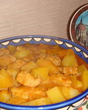 Гуляш из говядины по-венгерски