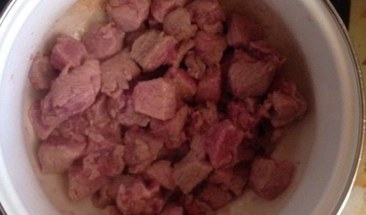 гуляш из говядины с подливой