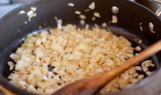 гуляш из индейки по-испански