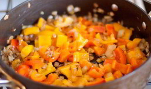 гуляш из индейки по-испански