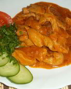 Гуляш из куриного филе