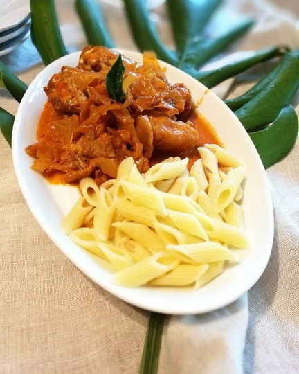 Рецепт гуляша из курицы со свежей капустой