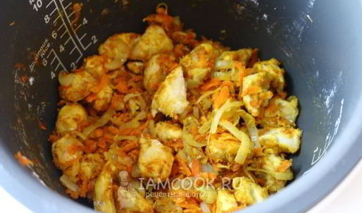 гуляш из курицы в мультиварке