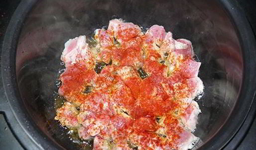 гуляш из свинины в мультиварке