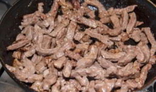 гуляш с говядиной