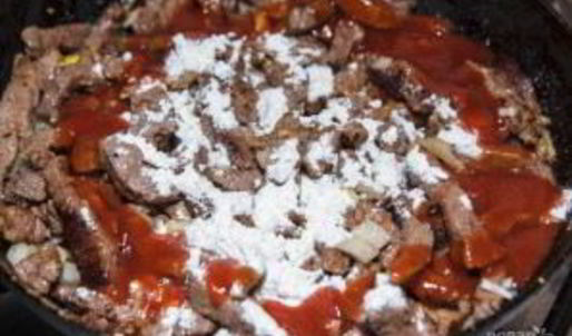 гуляш с говядиной