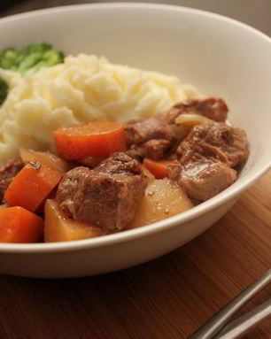 Гуляш с картофелем