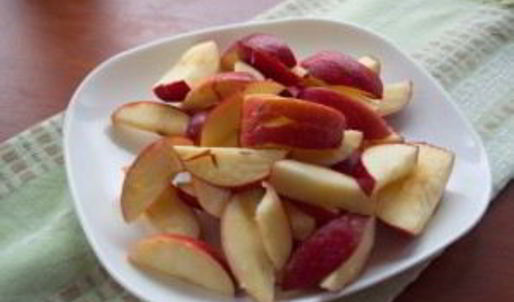 гуляш с яблоком