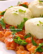 Картофельные клецки с гуляшом из свинины