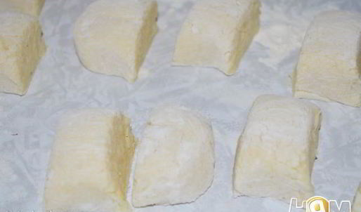 картофельные клецки с гуляшом из свинины