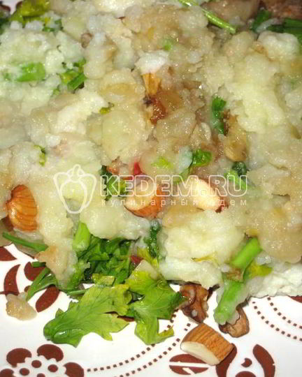Рецепт картофельного пюре в остром соусе с орехами