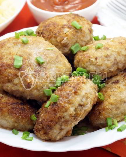 Рецепт домашних котлет