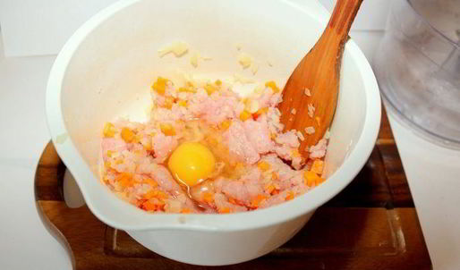 котлетки мясные с овощами