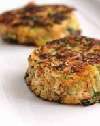 Котлеты из крабового мяса с морковью и кабачками