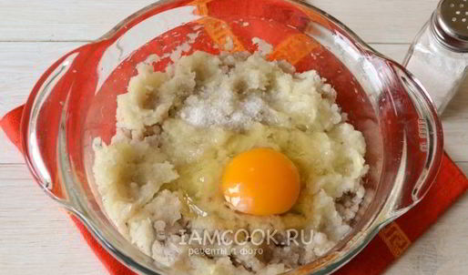 котлеты из минтая в сухарях на сковороде