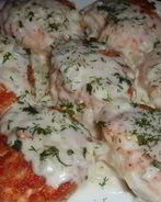 Куриные котлетки в луковом соусе