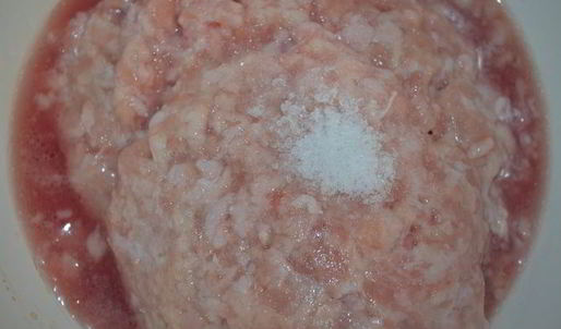 куриные котлеты в соусе-гарнире