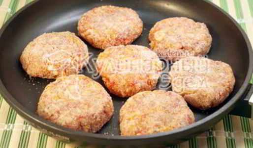 мясные котлеты с тыквой