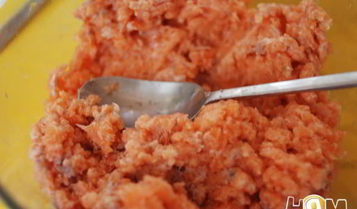 паровые котлеты из лосося с сыром