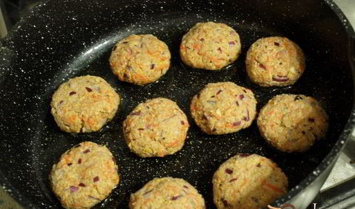 постные морковно-нутовые котлеты