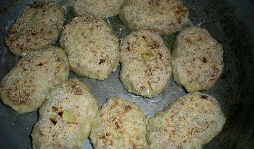 рыбные котлетки из консервов