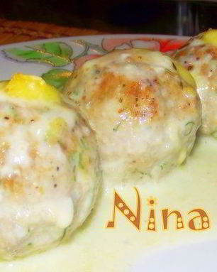 Рыбные котлеты с сюрпризом в духовке