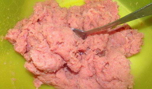 рыбные котлеты с сюрпризом в духовке