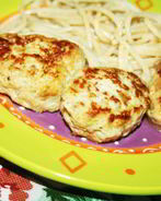 Сочные котлетки из индейки с кабачком и сметаной