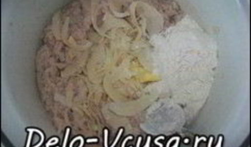 свиные котлеты с сыром пармезан в кунжутной панировке