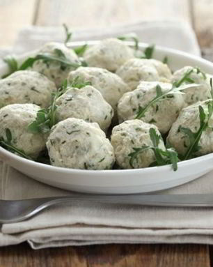 Куриные ньокки с зеленью на пару