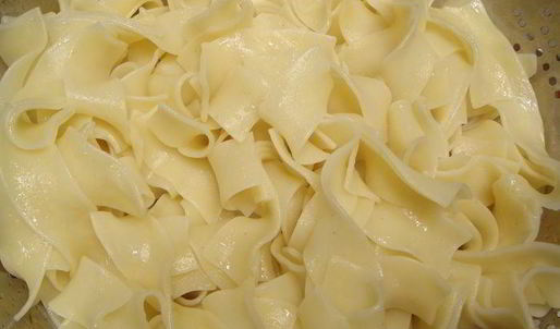 лапша паппарделле с креветками и сладким перцем