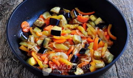 лапша удон со свининой и овощами