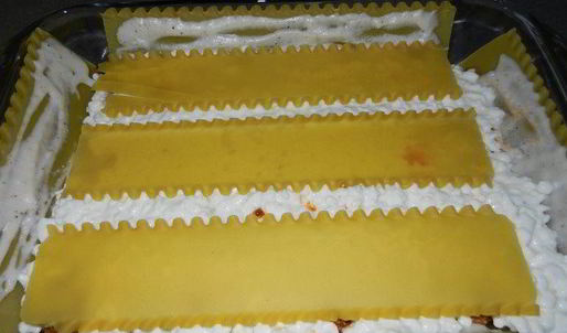 быстрая мясная многослойная лазанья с творогом