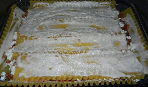 быстрая мясная многослойная лазанья с творогом