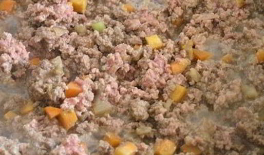 лазанья под розовым соусом