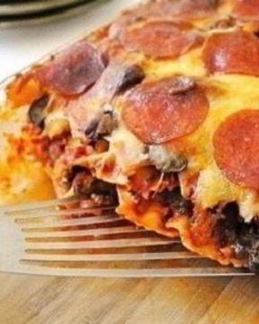 Лазанья с колбасой и сыром