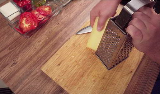 лазанья с мясным соусом и томатами