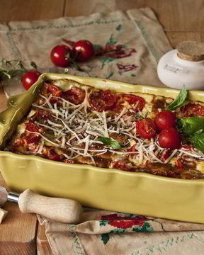 Лазанья с томатами, телятиной и сыром Джюгас