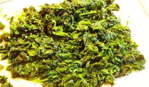 лазанья со шпинатом, рикоттой и кедровыми орешками