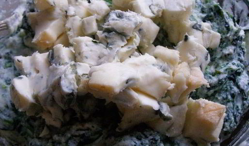 лазанья со шпинатом, рикоттой и кедровыми орешками