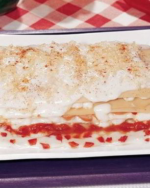 Легкая лазанья с колбасой